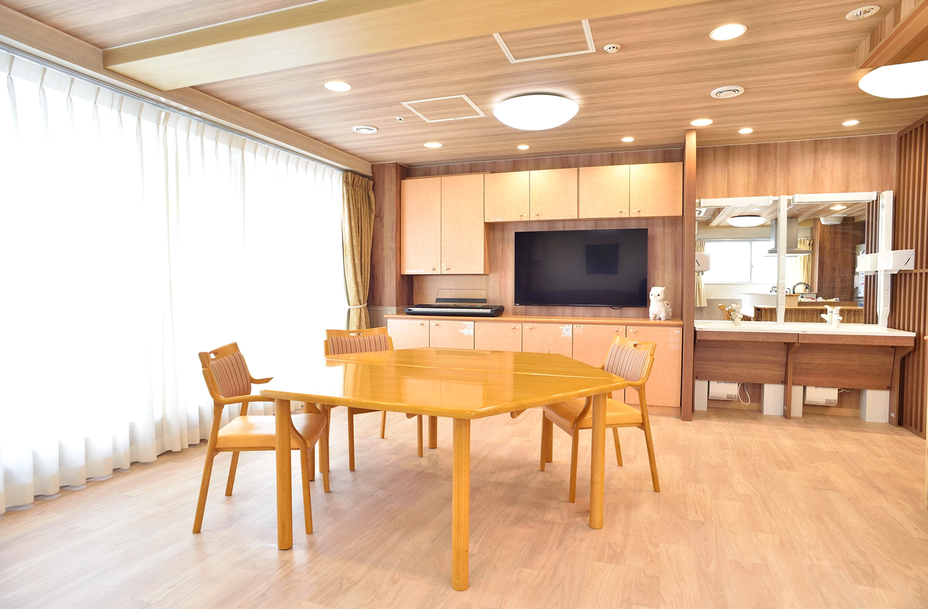 リビングダイニング2